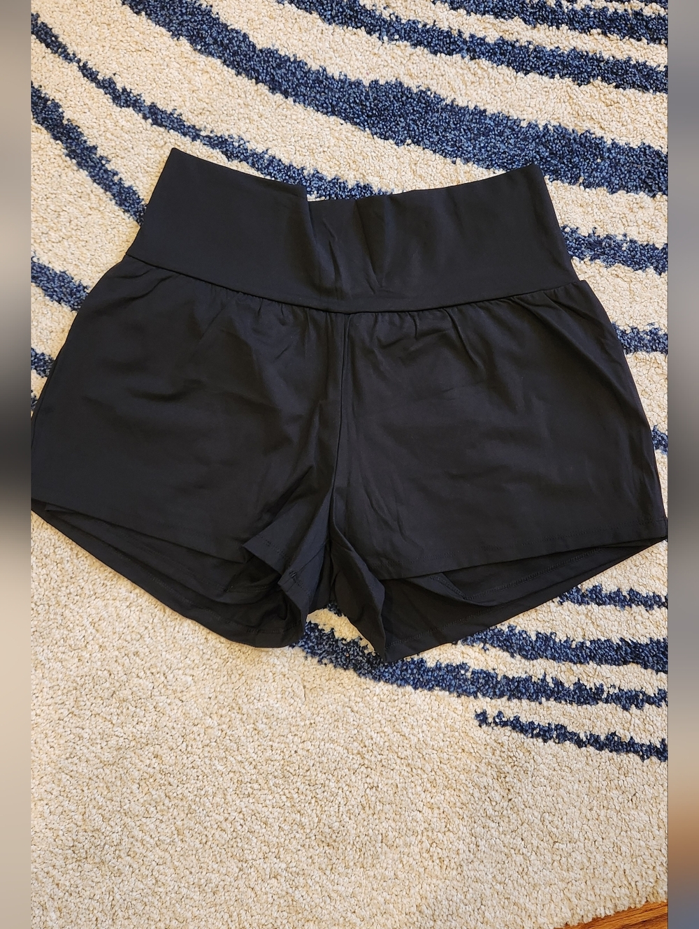 HALARA - NWT - Black Double Layer Shorts, 3", XL